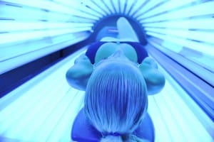 What moms must know about teens and indoor tanning